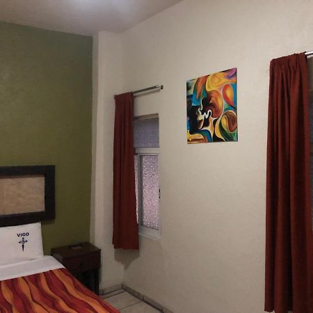 Hotel Vigo Гуадалахара Екстериор снимка