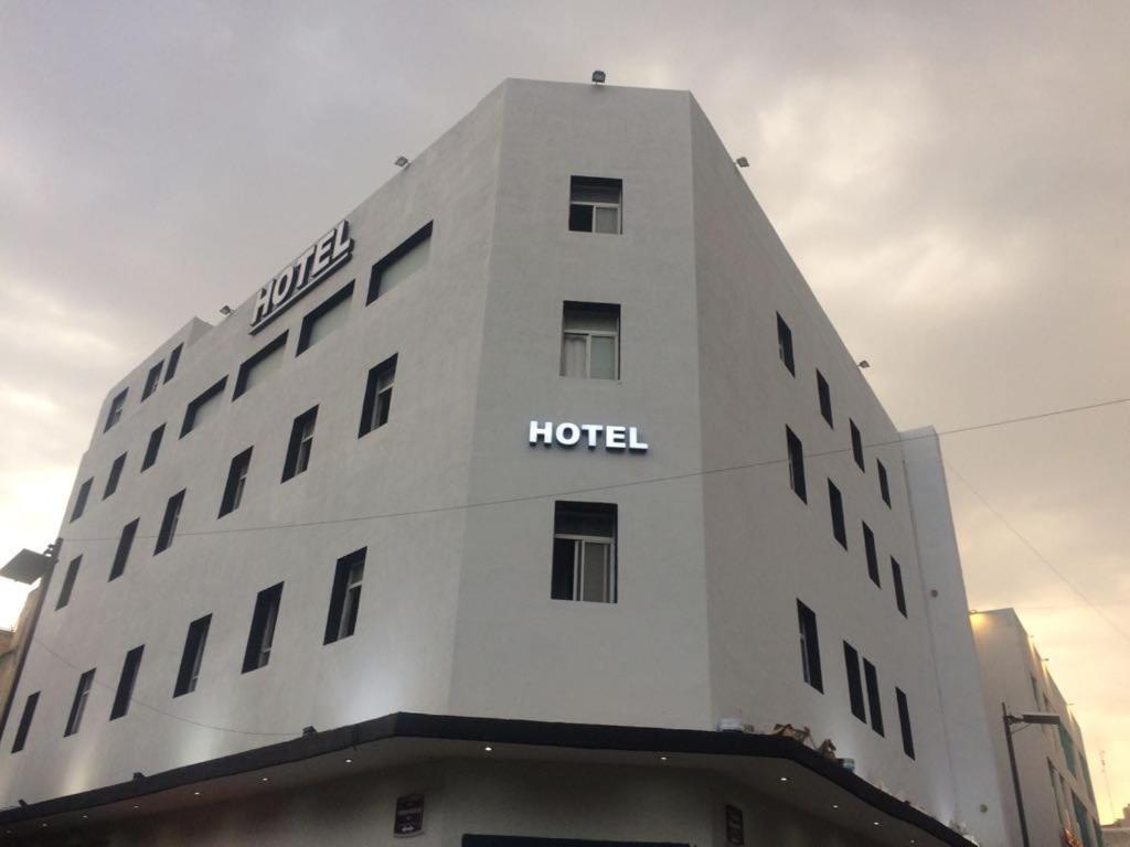 Hotel Vigo Гуадалахара Екстериор снимка