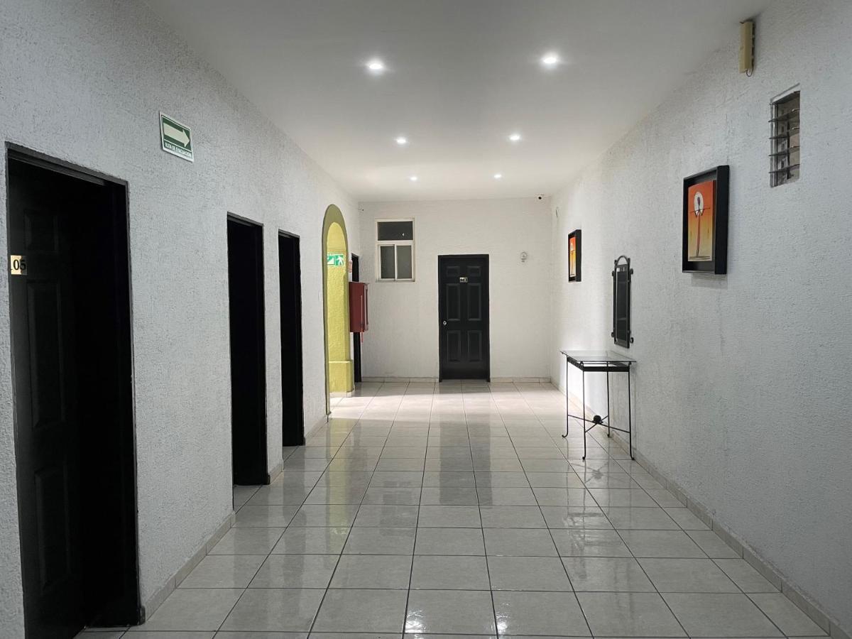 Hotel Vigo Гуадалахара Екстериор снимка